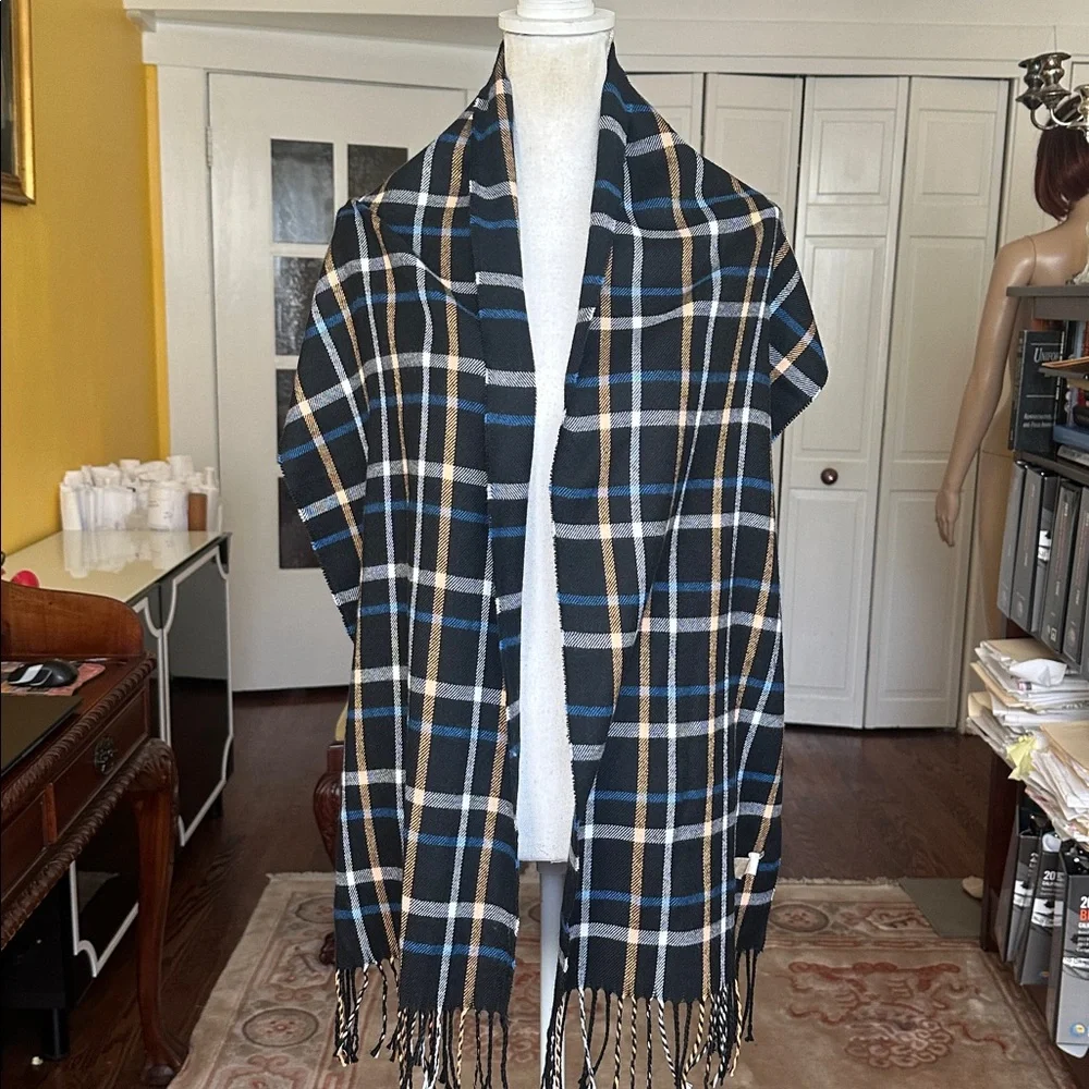 100% Cashmere Black and Blue Plaid Scarf with Fringe